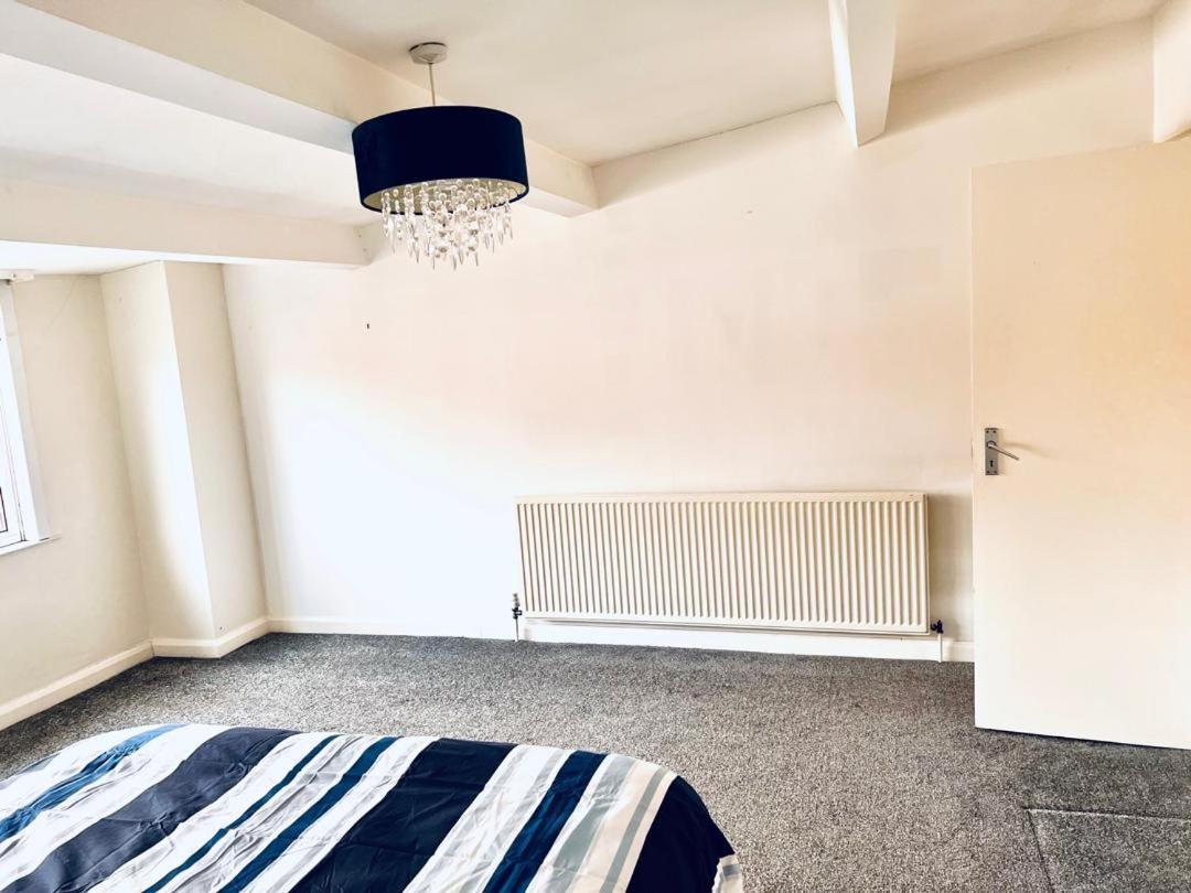 Private Room Close To Leeds University And City Centre Extérieur photo