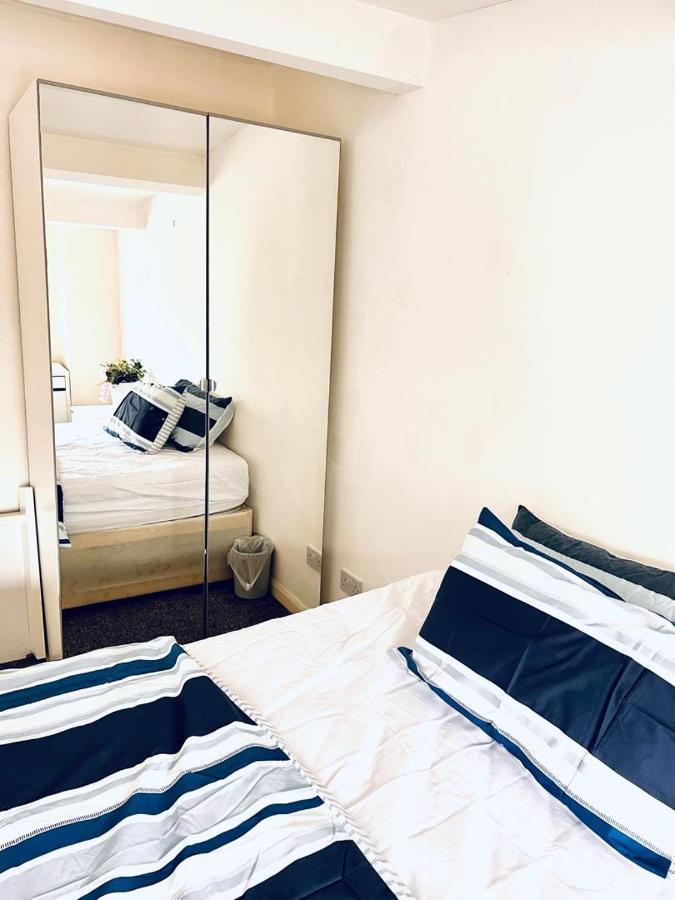 Private Room Close To Leeds University And City Centre Extérieur photo